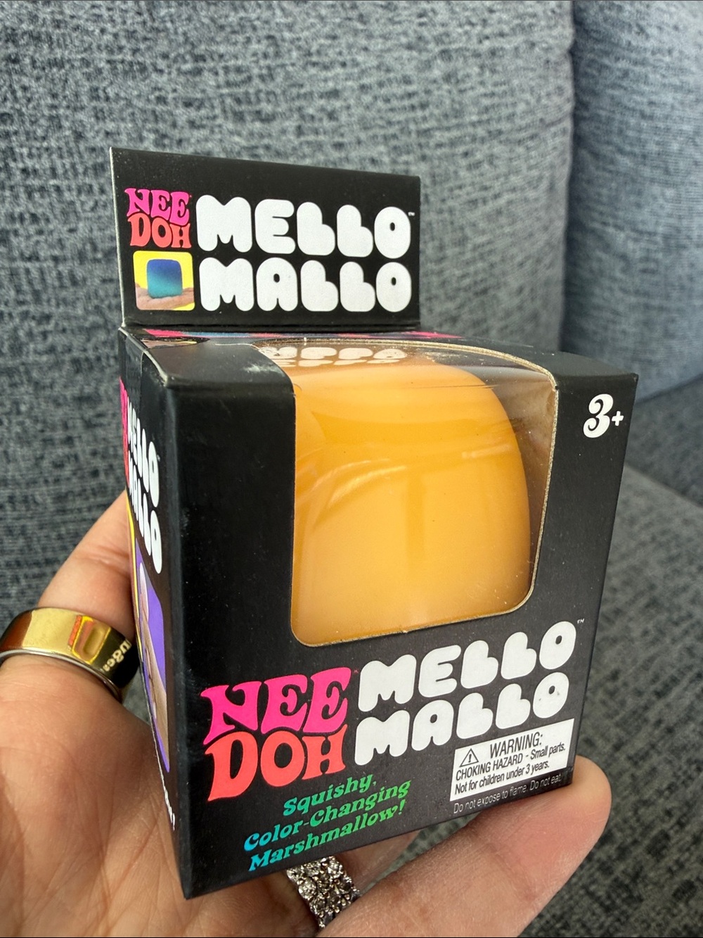 BNIB Mello Mallo Color-Changing, Orange